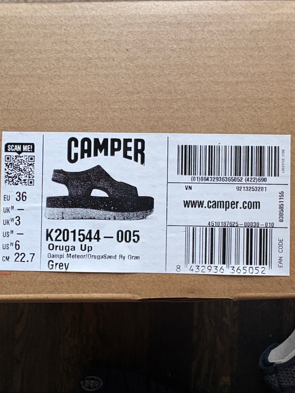 Camper Women’s Black Mesh Hook-and-Loop Sandals - Picture 6 of 7